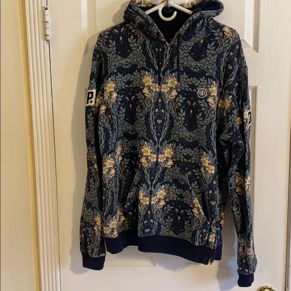 10 Deep Hoodie